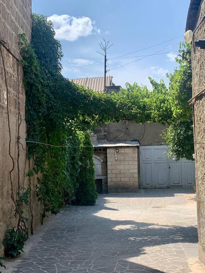 Hestia Hotel Gyumri Luaran gambar